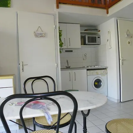 Lejlighed Avec Et Mezzanine A Proximite De La Agde